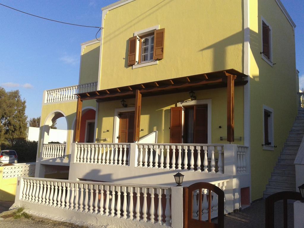 Christina Pension Karterados  Exterior photo